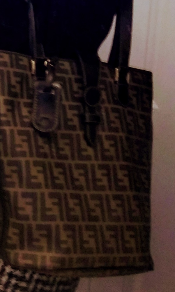SOLD! Fendi Bucket Bag. Authentic EUC Large! - Picture 8 of 8